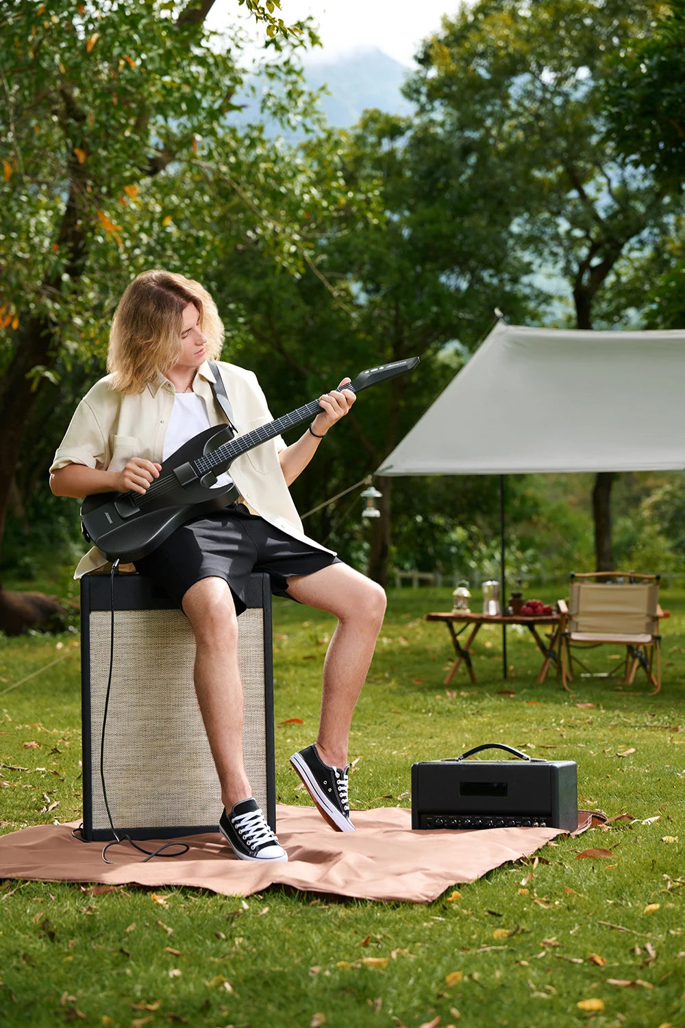 AeroBand Guitar Electric Guitar Pain-Free Silicone String All-in-One 9 Sound Styles Acoustic Bass With Speaker Microphone